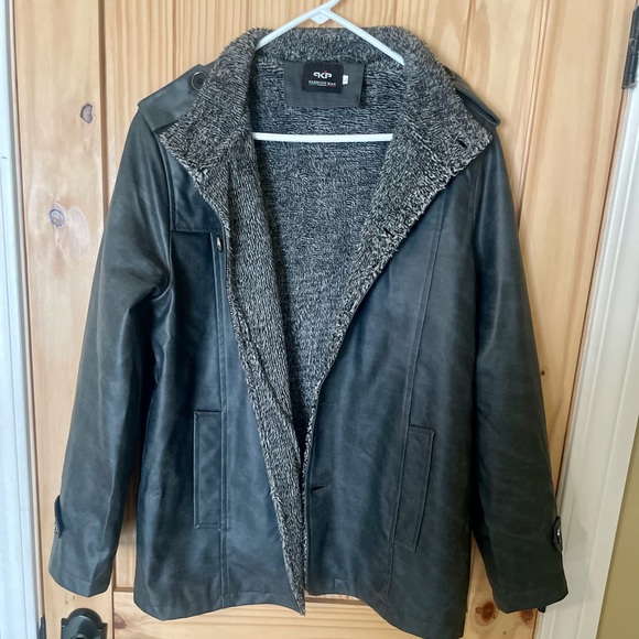 EUC Men’s faux grey leather military style sherpa lined jacket - Picture 1 of 3